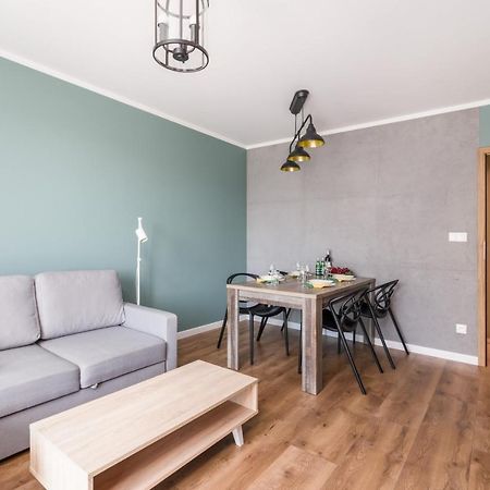 Poznan Serbska 2 Miejsca Parkingowe By Noclegi Renters Esterno foto